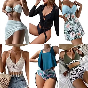 Robes, hauts, t-shirts, pantalons en stock, produits à assortir, vêtements neufs et d'occasion - Product Image 1