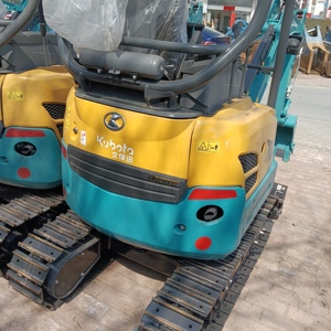 Mini-excavatrice hydraulique sur chenilles de 1,7 tonne, modèle U17 2021, 90% NEUF, moteur et pompe inclus - Product Image 2