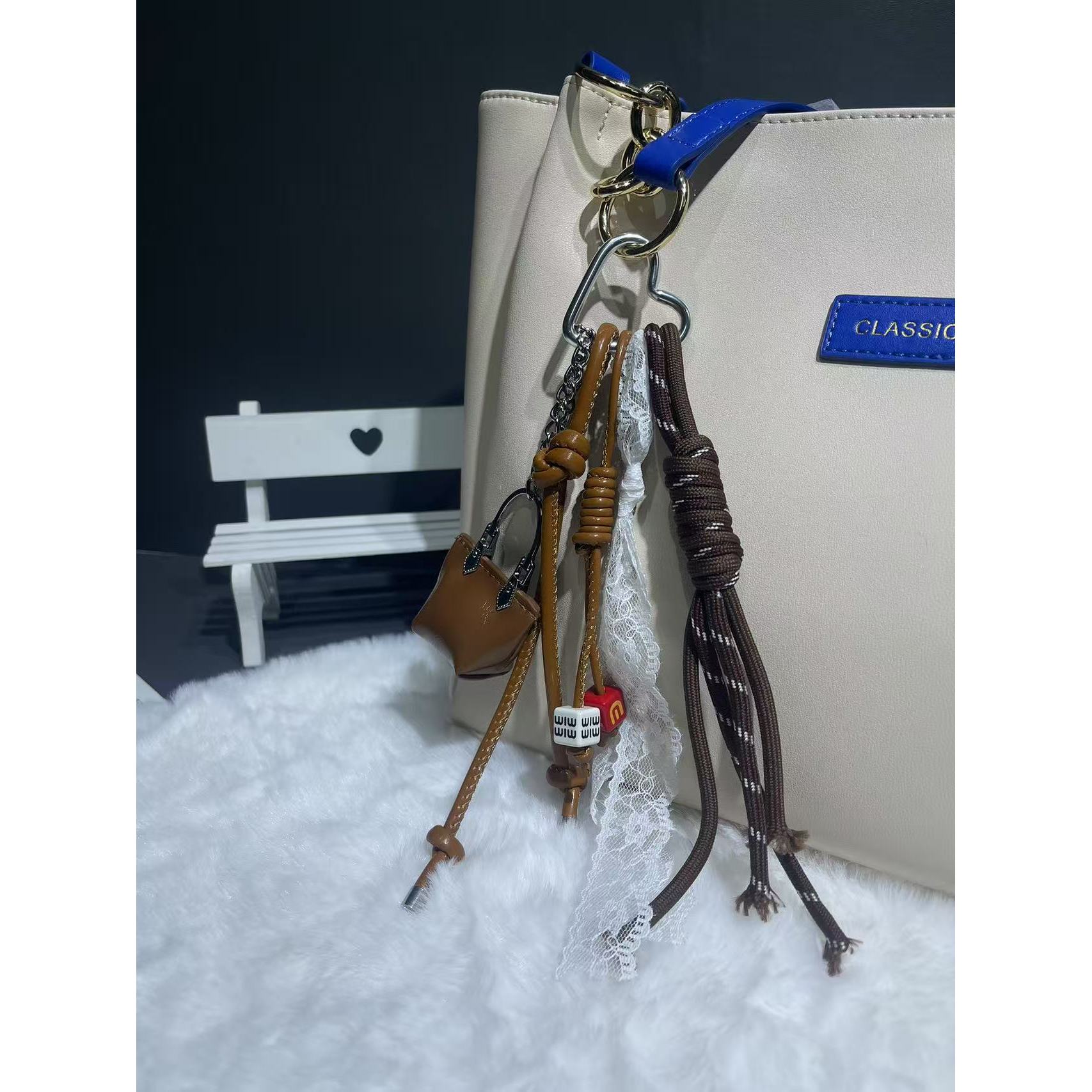 Ornements et pendentifs - 2-1