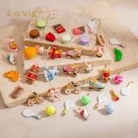 KAVNAR - Lote de Dijes de Chocolate en Acero Inoxidable 304, Bañados en Oro y Esmaltados, para Hacer Pulseras DIY para Niñas