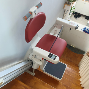 <span class=keywords><strong>Silla</strong></span> Salvaescaleras Recta <span class=keywords><strong>con</strong></span> Función de Sentarse y Ponerse de Pie, <span class=keywords><strong>Silla</strong></span> Elevadora Eléctrica para Personas Mayores y Usuarios <span class=keywords><strong>con</strong></span> Movilidad Limitada - Product Image 4