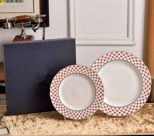 Juego de Platos de Porcelana Esmaltada Estilo Bohemio Moderno con Diseño de Abejita, Ecológico, para Regreso a Clases - Product Image 4