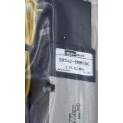 Vanne solénoïde Parker SR542-RMM1RK 24V DC à montage sur panneau, usage continu - Product Image 1