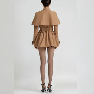 <span class=keywords><strong>Cappotto</strong></span> <span class=keywords><strong>Corto</strong></span> <span class=keywords><strong>Beige</strong></span> da Donna Personalizzato con Design a Mantella, Colletto a Fiocco e Orlo Svasato, <span class=keywords><strong>Cappotto</strong></span> alla Moda per Signore - Product Image 3