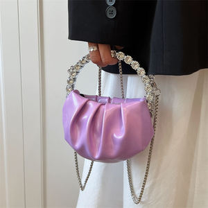 Sac à main en cuir PU pour femme, sacs fourre-tout tendance avec chaîne, sac bandoulière, sacs de soirée de luxe avec strass - Product Image 1