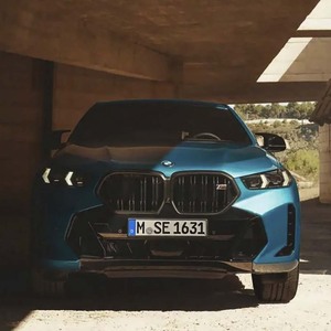Auto <span class=keywords><strong>BMW</strong></span> X6 2023 XDrive40i M Sport SUV Crossover a Cinque Porte e Cinque Posti con Sistema Ibrido Leggero a Benzina e 48V - Product Image 4