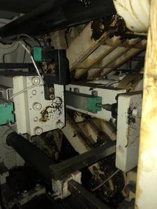 Giá Thấp Sản Phẩm Nhỏ Tự Động Nhựa Áo Sơ Mi Máy Làm Nút Máy Làm Giá Máy Ép Phun - Product Image 4