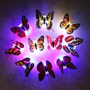 Bellissima luce notturna a LED a forma di farfalla, lampada che cambia colore, bellissime luci notturne decorative da parete <span class=keywords><strong>per</strong></span> la casa, colore casuale - Product Image 4