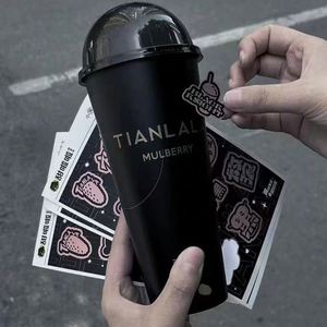 Vasos de Plástico Negro Esmerilado de 16oz y 22oz, Personalizados, Reciclables, de Grado Alimenticio PP, con Tapas y Pajitas - Product Image 1