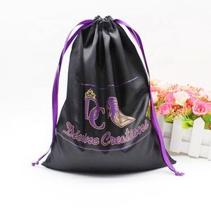 Pochette cadeau en satin personnalisée avec cordon de serrage pour la promotion de mèches de cheveux, perruques et emballages textiles avec logo - Product Image 1