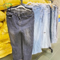 YIJIAYI Vente en gros de pantalons en jean à jambes larges pour hommes et femmes, styles variés, vêtements d'occasion décontractés, balles de vêtements usagés de qualité supérieure, propres
