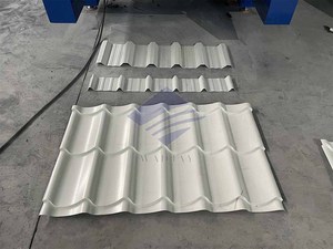 Machine de fabrication de tôles de <span class=keywords><strong>toiture</strong></span> en <span class=keywords><strong>zinc</strong></span> à triple rouleau à bon prix - Product Image 3