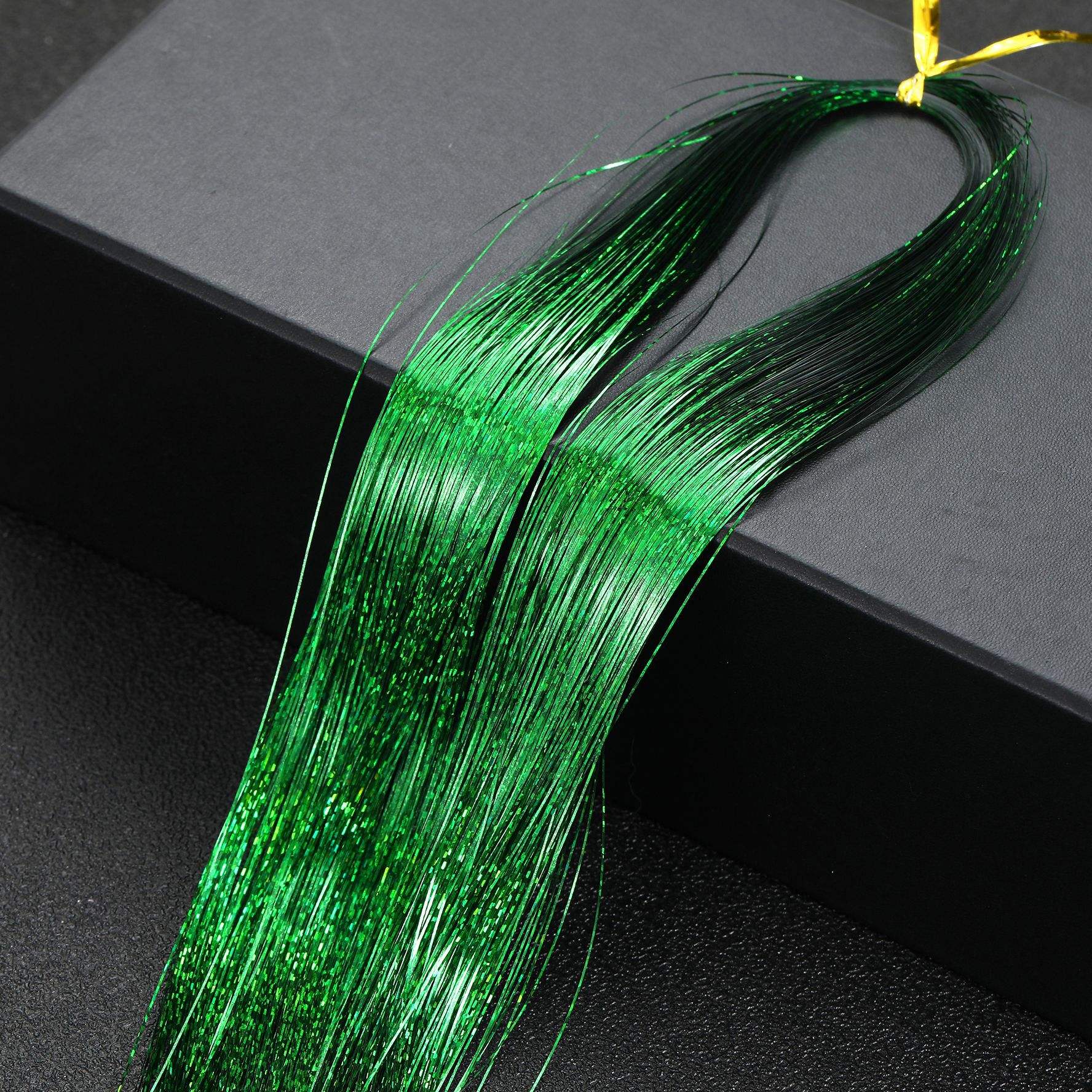 สีเขียว