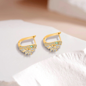 YILUN Boucles d'oreilles à clipser plaqué or en argent véritable Pave étincelant CZ Pierres précieuses vertes Boucles d'oreilles serpent Huggie 925 pour femmes - Product Image 4