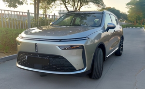 2025 G WM WEY Latte Hi4 AWD SUV Híbrido - Product Image 3