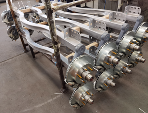 Eje de <span class=keywords><strong>torsión</strong></span> con freno de disco hidráulico en V de alta calidad estilo americano, superventas, para remolques de barcos y piezas de remolque - Product Image 6