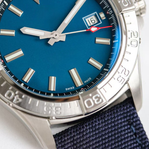 นาฬิกาข้อมืออัตโนมัติคุณภาพสูง ขนาด 41 มม. ตัวเรือนสแตนเลสสตีล พร้อมหน้าปัดเรืองแสง ดีไซน์สปอร์ตและหรูหรา - Product Image 3