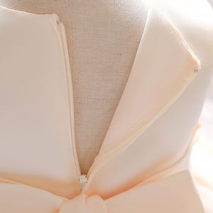 Robe de soirée pour filles de couleur jaune, dernier design, avec motif floral et nœud papillon - Product Image 6