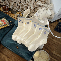 Chaussettes mi-mollet pour femmes en tricot à ressort personnalisable, motif de dessin animé, longueur mi-mollet avec logo sur le revers pour un usage quotidien
