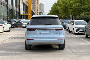 รถยนต์ไฟฟ้า Li Xiang One Ev ยี่ห้อดังจากจีน ระยะทางวิ่งไกลพิเศษ ระบบขับเคลื่อน 4 ล้อ พร้อมหลังคาซันรูฟแบบเปิดได้ - Product Image 4