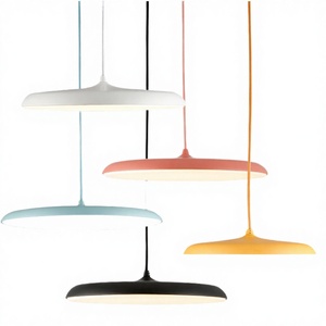 Lustre LED moderne en aluminium UFO Macaron, taille moyenne, blanc chaud, intensité variable, garantie 2 ans, pour l'ambiance de la cuisine - Product Image 2