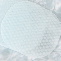 Populaire en Thaïlande : Tampon tonifiant semi-gel coloré jaune, concept rafraîchissant semi-gel, en tissu non-tissé à base de matériaux secs