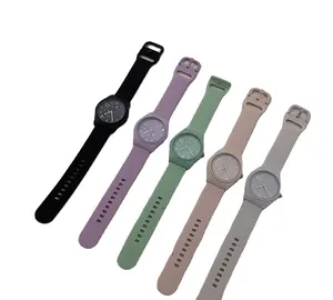 Jam tangan tali silikon jeli Macaron pelajar baru jam tangan quartz preppy uniseks pria dan wanita untuk sekolah menengah dan tinggi
