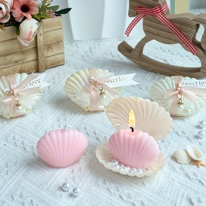 10 Conjuntos de Pacotes de Lembrancinhas para Festa com Velas Aromáticas de Freesia e Pérolas para Casamentos - Product Image 5