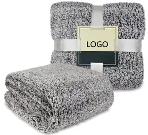 厂家直销加厚羊绒超厚，舒适柔软。它可以用作礼品毯