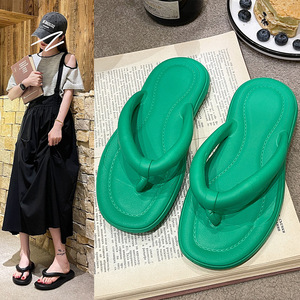 Thick Soled Flip-flops Ladies Solid Color Fashion <b>Slippers</b> Leisure Summer Beach <b>Slippers</b> Wholesale Women - Product Image 3