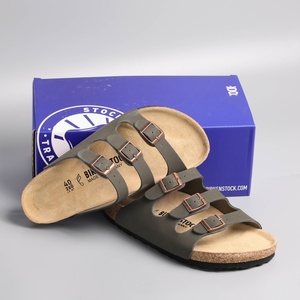 Sandales en liège à triple bride style Birkenstock avec trois boucles, en daim, pour le dropshipping Shopify, vente en gros directe d'usine, approvisionnement en vrac - Product Image 1