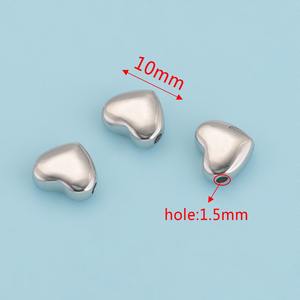 ลูกปัดสเปเซอร์สแตนเลสชุบทอง 18K ลูกปัดรูปหัวใจพอง สแตนเลส ลูกปัดรูปดาว พระจันทร์ ผีเสื้อ สำหรับทำเครื่องประดับ - Product Image 4