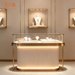 Espositori per Gioielli di Lusso Personalizzati, Curvi, a Parete e Laterali. Completamente Personalizzabile per Boutique e Gioiellerie. - Product Image 3