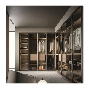Armadio a Muro Moderno di Lusso Extra Large per Coppie con Specchio Integrato - Product Image 1