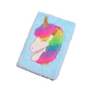 Quaderno Peluche Unicorno <span class=keywords><strong>per</strong></span> Bambini e <span class=keywords><strong>Adulti</strong></span>, Diario Segreto Foderato con Design Colorato e Carino, Agenda Giornaliera Unicorno - Product Image 2