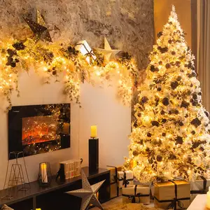شريط إضاءة لعيد الميلاد الأكثر مبيعًا وهو شريط إضاءة مضاد للماء وشفاف يُستخدم كزينة لشجرة عيد الميلاد وله 100/200/300 مصباح ليد في الأماكن الخارجية