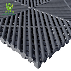 Tapis de sol emboîtables en PP de 18 mm d'épaisseur, grille de drainage antidérapante de 400 mm pour lavage de voitures et atelier de beauté - <span class=keywords><strong>Prix</strong></span> usine - Product Image 3