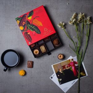 Commercio all'ingrosso di lusso Custom cioccolato <span class=keywords><strong>Bar</strong></span> scatola scatola regalo scatola di cartone con UvCoating divisori di carta <span class=keywords><strong>per</strong></span> cioccolatini - Product Image 3