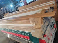 Panneaux de mur intérieur de rainure de revêtement de lattes de plafond en plastique en bois de film de PVC de Wpc imperméables de Wpc pour l'intérieur décorent