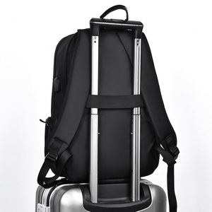 Sac à dos de randonnée et de sport Colorblock avec compartiment interne et bretelles réglables - Product Image 4