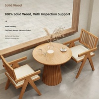 Ensemble table et chaises de style cabane en bois massif pour cafés, hôtels, salons de thé, pâtisseries, restaurants et centres commerciaux