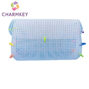 Lámina <span class=keywords><strong>de</strong></span> Malla Plástica <span class=keywords><strong>de</strong></span> Chenilla Suave, Rígida y Flexible, con Orificios <span class=keywords><strong>de</strong></span> 2.5mm, para Bolsas Tejidas, Apta para Bordado en Cruz - Product Image 2