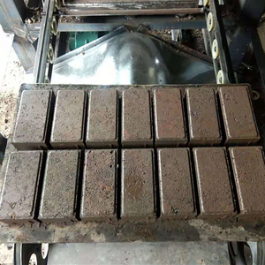 Pflasterstein Vollblock-Hohlblockmaschine Kleine Betonsteinmaschine Halbautomatische Ziegelherstellungsmaschine - Product Image 5