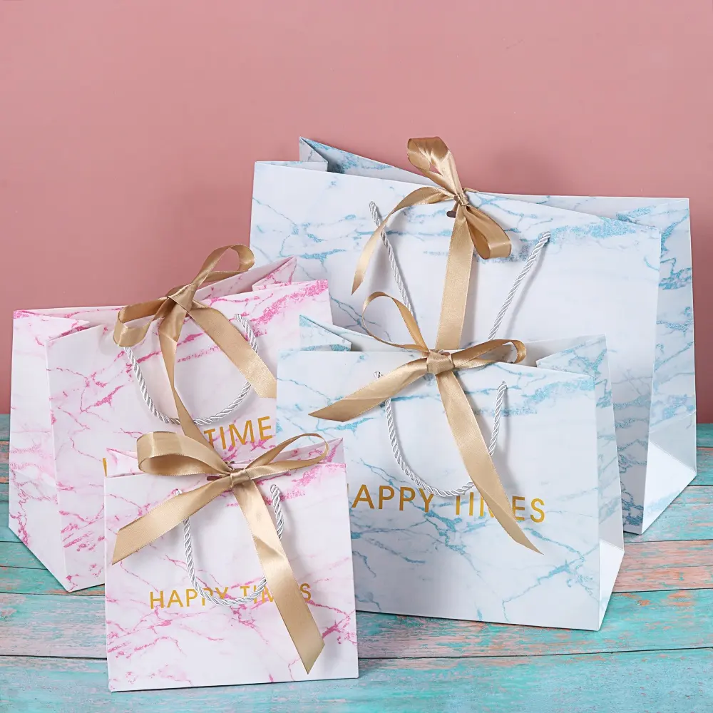 Luxury gold foil gift packaging paper shopping bag custom papre bags Full Eco-Friendly paper gift bag