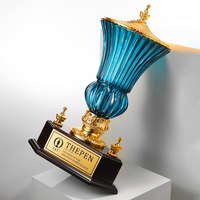 Trophée en cristal durable de haute qualité de conception libre sur mesure Grand trophée sculpté de championnat de sports électroniques de compétition