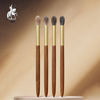 Pinceau de Maquillage Professionnel de Luxe à Tête Ronde en Poils Naturels pour Estomper les Ombres et Contourner les Yeux