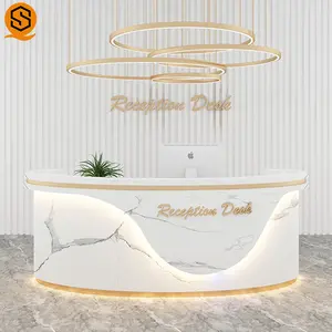 Custom made ouro pedra artificial superfície sólida semi círculo mesa balcão de recepção do salão de beleza
