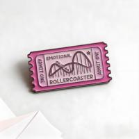 Pin de solapa de esmalte suave personalizado de fábrica, de aleación de zinc con impresión UV, colorido, chapado en oro, insignias y dijes de esmalte