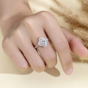 Bague de fiançailles pour femme MSR-2179 S925 en argent avec diamant de laboratoire taille LV - Product Image 4