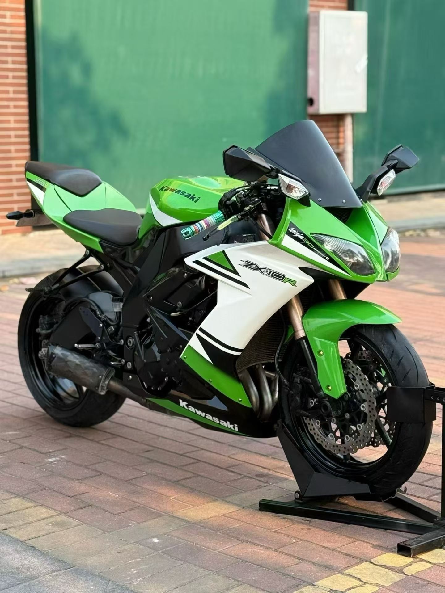 Low Price ZX 10R Carbon Fiber Tank Protector | Alibaba.com